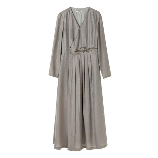 Famecoco新中式v领绣花连衣裙女士斜门襟a字百褶长裙FAC1FA034 商品图5