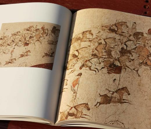 《越魂闽魄》+《博戏：中国古代体育文物展》，16开，布面精装+平装，福建博物院+浙江省博物馆编，福建教育出版社+译林出版社，2008年-2015年一版一印，分别定价220、380，两册总售价：89元， 商品图9