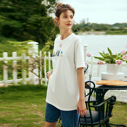 OLrain欧芮儿法式米白色短袖T恤女夏季2023新款宽松印花开叉上衣 商品图1