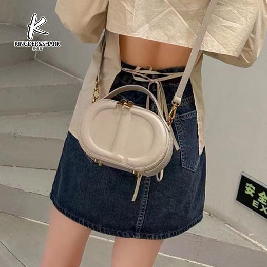 2024经典鲨春季新款椭圆形时尚百搭手提包KGB41-D1689381 商品图2