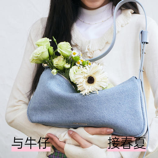 Amazing Song乙颂 慕斯包小号 新款牛仔单肩大容量斜挎腋下抱抱女款 商品图3