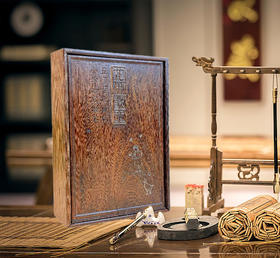 极具收藏价值  《花甲蒙童》木制盒，内有50后语文课本共10本【钟书阁专场满300赠品】