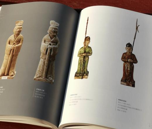 《越魂闽魄》+《博戏：中国古代体育文物展》，16开，布面精装+平装，福建博物院+浙江省博物馆编，福建教育出版社+译林出版社，2008年-2015年一版一印，分别定价220、380，两册总售价：89元， 商品图12