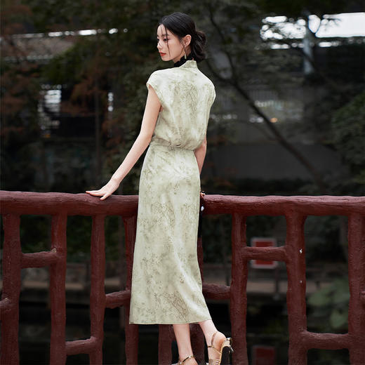 西遇国风收腰印花提花连衣裙女新款旗袍领褶皱开叉裙子D0640372 商品图4