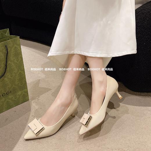 新品细跟女人味十足特殊材质时尚单鞋909B41544（W） 商品图7