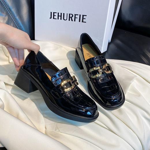 5.5cm粗跟软漆牛皮乐福鞋！纪华菲 JHF.超软漆牛皮粗跟5.5cm中跟乐福鞋2589【现场砍价】 商品图2