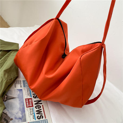 【运动风 大容量手提牛津布包】轻便单肩健身包 时尚休闲简约斜挎包 国庆出游必备 商品图1