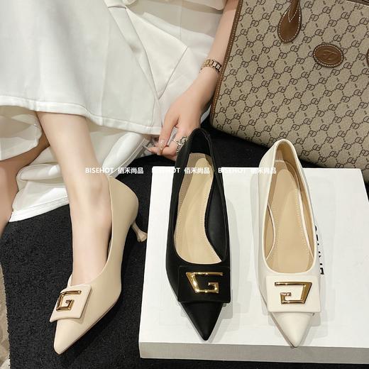 新品细跟女人味十足特殊材质时尚单鞋909B41543（W） 商品图1