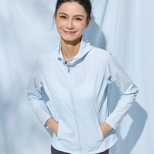 Leorrey/乐拉原纱防紫外线一体织高透气凉感运动连帽防晒衣外套 商品图4