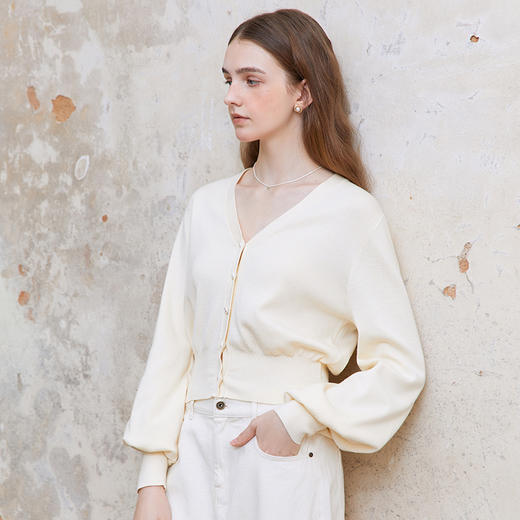 famecoco范可儿复古短款针织开衫女灯笼袖修身毛衣FAC1DE012 商品图1