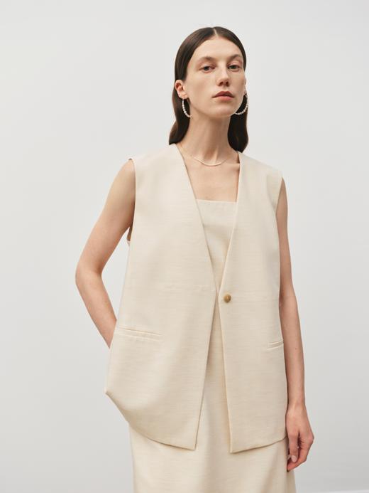 时髦率性V领分割设计感马甲FO5106243 商品图1