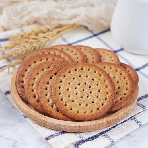 草原鲜乳黑麦大饼，薄脆饼干，4盒装，甄选草原优质奶源，添加健康黑麦粉，鲜奶和面，不加一滴水，明火烤制,浓浓奶香，清脆可口，老少皆宜美味休闲食品M 商品图4
