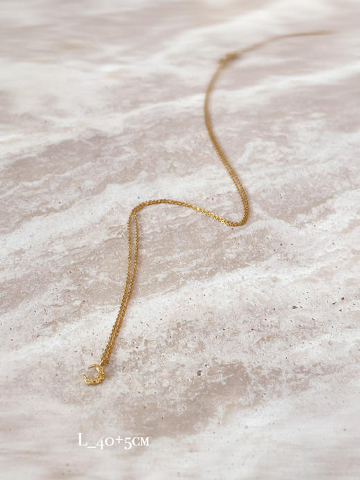 momoko｜6x5mm Micro Crescent Moon Necklace [项链 2色可选] 商品图1