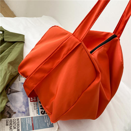 【运动风 大容量手提牛津布包】轻便单肩健身包 时尚休闲简约斜挎包 国庆出游必备 商品图2