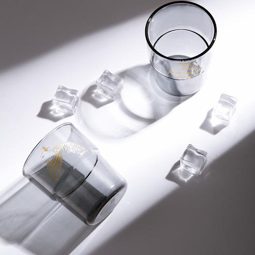 大英博物馆 盖亚·安德森猫系列 一壶两杯 烟灰色 冷水壶 套装 金线款 银线款 生日礼物礼盒 节庆礼物 商品图2