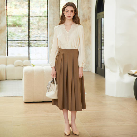 famecoco垂感易打理百褶裙女士优雅a字长款半身裙FAC1HA029 商品图1
