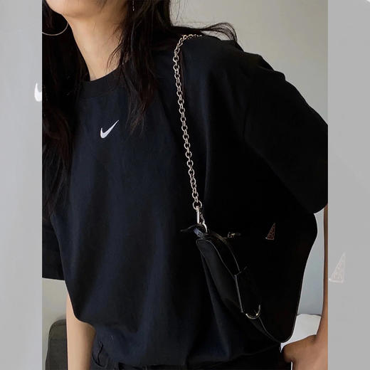 <曾小咸推荐> 纯棉刺绣小勾T恤 日常价109.99活动价79.99 只有今天！ 商品图0