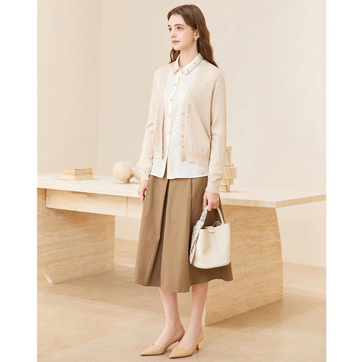 Famecoco范可儿v领短款毛衣开衫外套女长袖针织衫FAC1DE011 商品图4