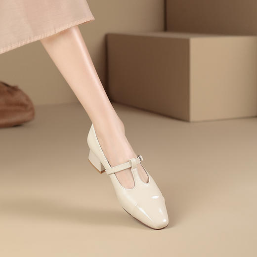 品质好货|Safiya/索菲娅2024春新款复古乐福粗跟单鞋 SF41111703 商品图11