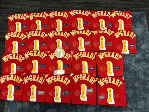 收藏系列 麦迪 火箭队1号限量版 01-23 亲笔签名球衣  35秒13分全球限量限量23件  微缤礼物独家发售 商品图3