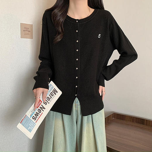 大码女装2025春季新款圆领胖MM气质正肩下摆开叉毛针织开衫女 商品图2