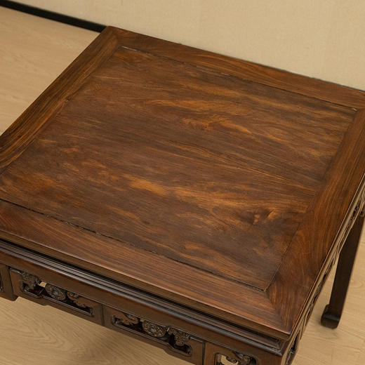 清 红木透雕夔龙玉璧纹方桌 商品图2