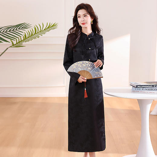 HR WA8025-19套装气质时尚小香风盘扣提花两件套裙 商品图3