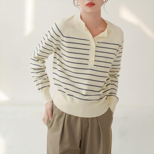 「三色可选！小众设计款」甜美温柔风圆领条纹针织衫 上衣女春季新款设计感长袖宽松套头毛衣 商品图0
