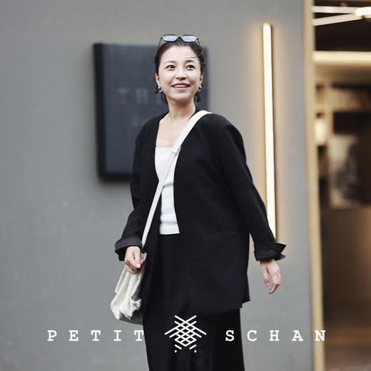 PETIT SCHAN小闪 CLO#192 configuration 骨相 意大利进口面料建筑感无领宽肩廓形西装 商品图3