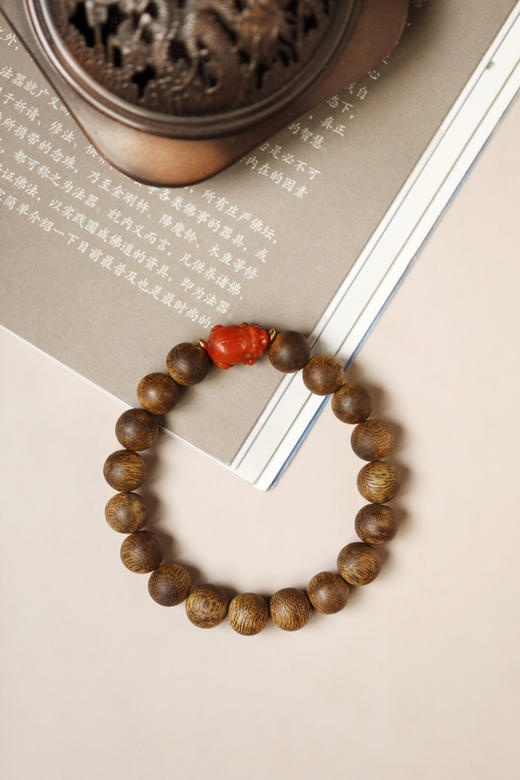 【青山特惠】10mm绿棋楠沉香 揽舒 手串搭配南红貔貅 c6 商品图8