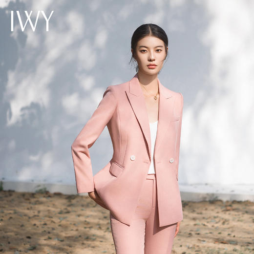 IWY/粉色宽松休闲西装套装简约时尚主持人商务通勤商务女装微喇裤装C14216+P34216 商品图1