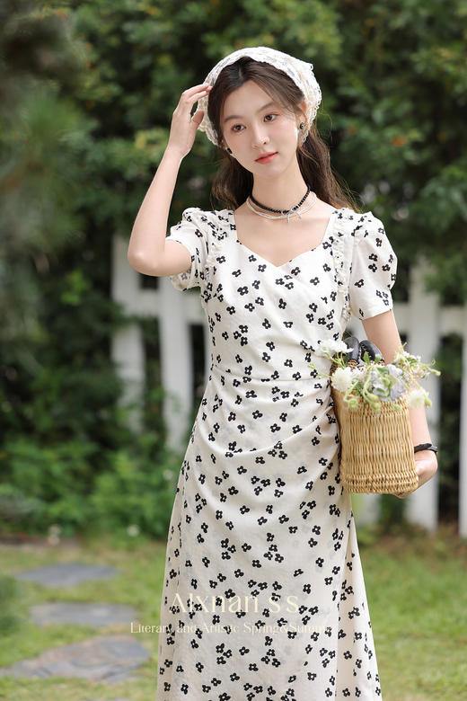 鹿向南《气质香氛》法式气质碎花连衣裙2024夏季新款温柔复古裙子L35013 商品图5