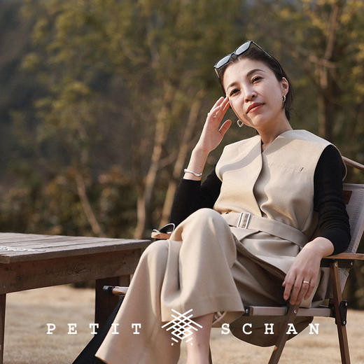 PETIT SCHAN小闪 CLO#201 Ice floes in spring 春日浮冰 韩国进口精纺美丽诺羊毛伞型系腰马甲 商品图1