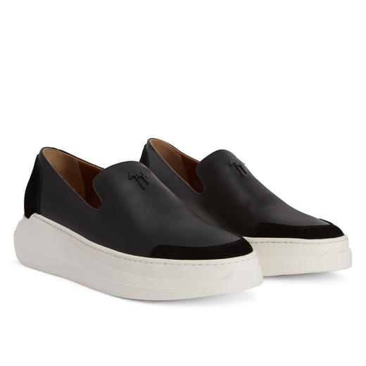 Giuseppe Zanotti 男士金属签名徽标乐福鞋 黑色 EU40012001 商品图1