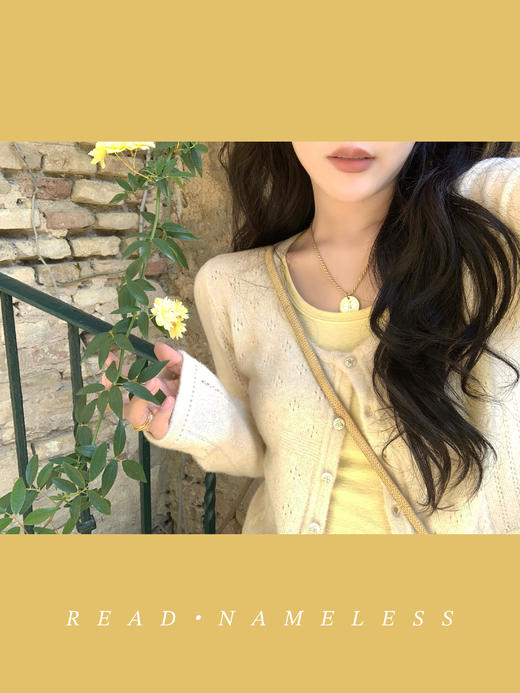 Read Nameless /牧牛绒米粒黄开衫+韩国代购小鸡黄背心+弹力浅咖百褶裙裤 商品图6