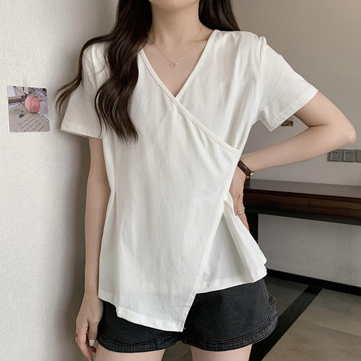 大码女装2025夏装新款洋气V领短袖T恤胖妹妹显瘦宽松设计感上衣潮 商品图5