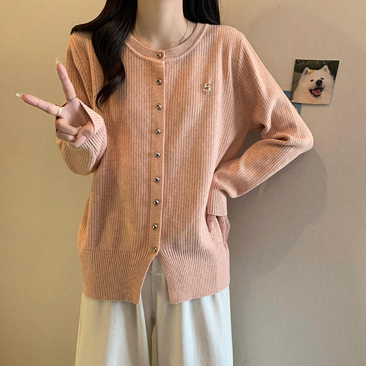 大码女装2025春季新款圆领胖MM气质正肩下摆开叉毛针织开衫女 商品图8