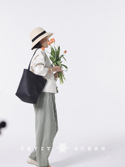 PETIT SCHAN小闪 CLO#220  Green Mountain Haze 绿山岚 城市户外感收腿休闲裤/萝卜裤 商品图4