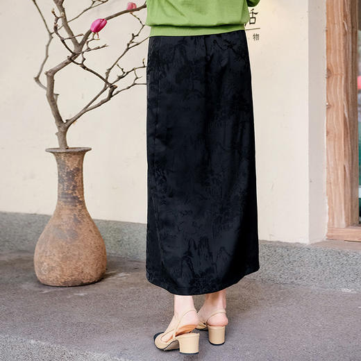 【福利清仓】新中式国风半身裙2024新款复古气质盘扣长裙 商品图2