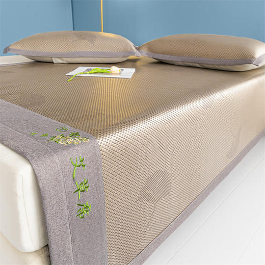 百丽安娜（Belle Anna）艾草香薰冰藤席凉席三件套-杏叶香槟 商品图2