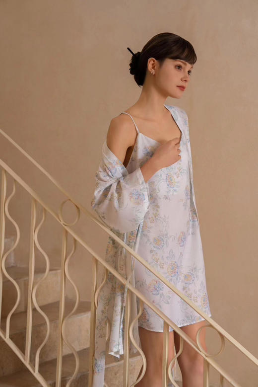 【预售】蔓秋2024新品天丝  吊带睡袍套装  均码 100%莱赛尔纤维  3-5天发货 商品图6