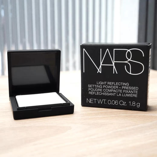 NARS蜜粉饼大白饼1.8g 迷你原装透明色 商品图0