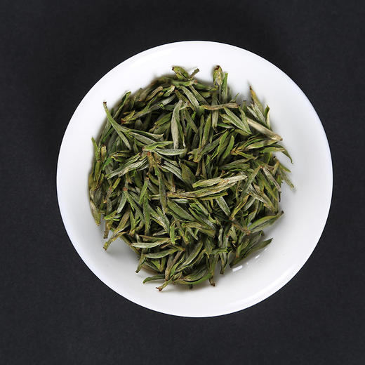 【2026年新茶现货】徽六丨黄山毛峰 寻味800 绿茶 特级二等 纸包 135g  商品图1