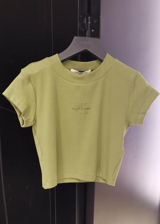 CK 短袖T恤女  J221171-L9N . 商品图5