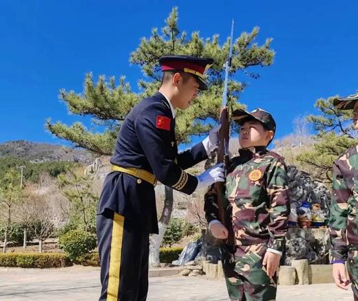 【十一单飞】4小时志愿时长，​首都少年国旗班,纠正仪态,坚毅品格,做最帅升旗手,三军仪仗队员亲自指导|6~14岁单飞 商品图0