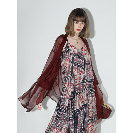 COCOBELLA设计感抽褶不规则雪纺衫微透视褶皱精致开衫LC0001C 商品图2