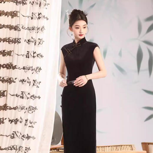 气质修身立领，改良无袖丝绒日常旗袍XL-24137 商品图1