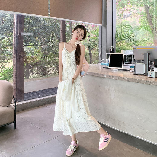 <曾小咸推荐>波点连衣裙 日常159.99 立降80 元 今天秒杀价79.99 ！！ 商品图2