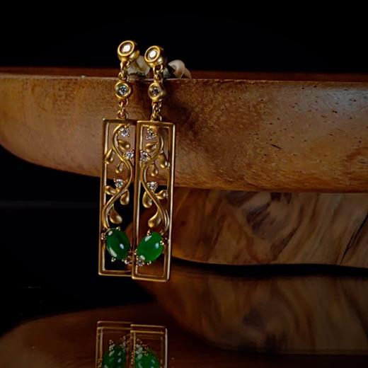 “凤凰于飞”18k翡翠耳环 商品图3