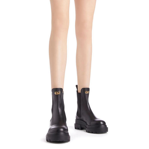 Giuseppe Zanotti 女士GZ金属徽标切尔西中筒靴 黑色 I270016001 商品图3